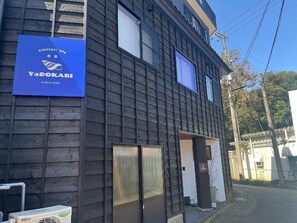 Exterior detail - Tabiyado Yadokari (Toyooka)