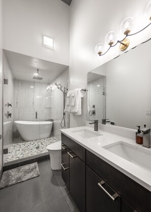 Hair dryer - Luxury Penthouse | Rooftop Deck Best Street in OTR (Cincinnati)