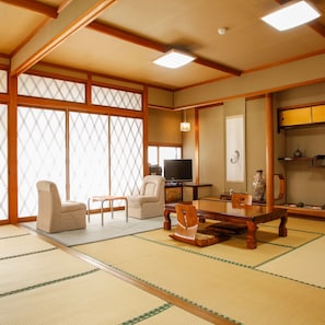 Interior - Kitsukan (Zushi)