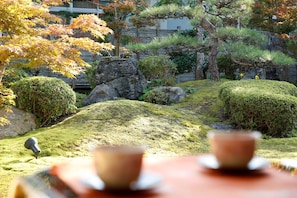Outdoor dining - Kitsukan (Zushi)