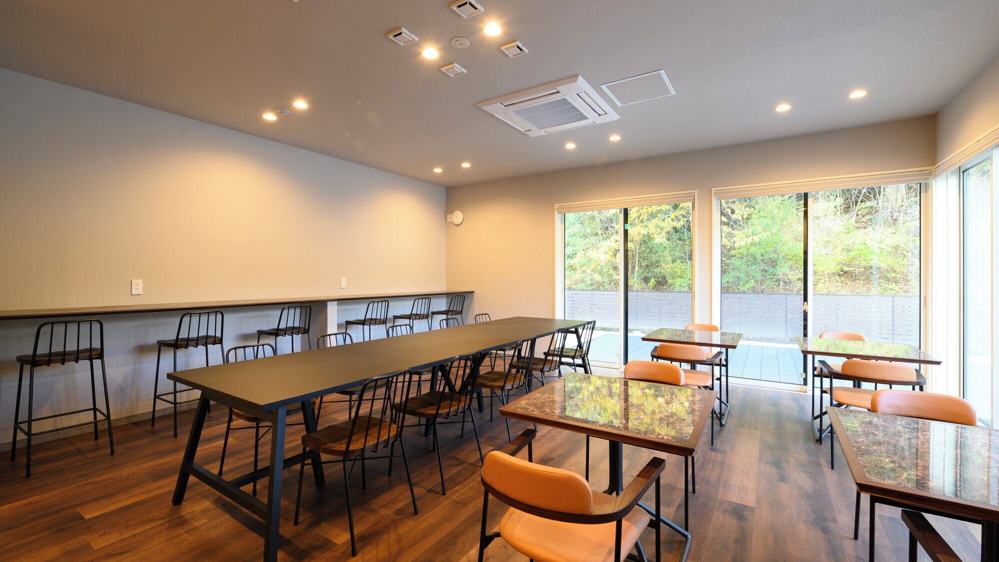 Meeting facility