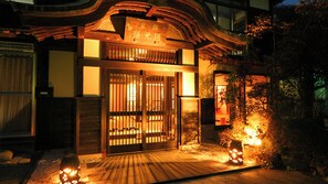 Exterior detail - Kajiro Onsen Kunimotoya (Iwaki)