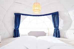 Room - Eight Village (Kujukuri)