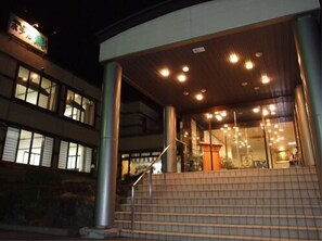 Exterior detail - Oshuku Onsen Hotel Uguisu (Shizukuishi)