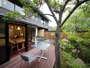 Outdoor dining - Hagi Onsenkyo Hokumon Yashiki (Hagi)