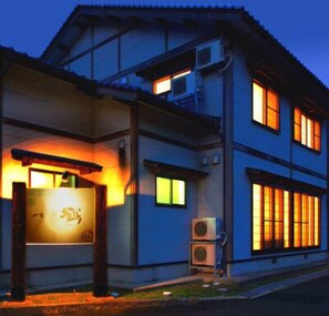 Exterior - Shiki no Yado Kaku (Kami)