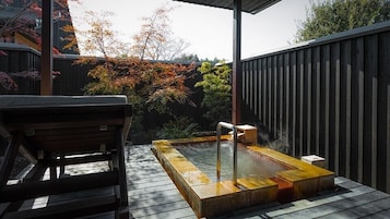 屋外スパ浴槽