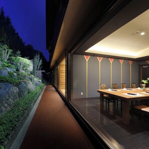 Outdoor dining - Dake Onsen Nagame no Yakata Kounkaku (Nihommatsu)