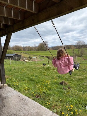 Property grounds - Large 5-bedroom house in the countryside ideal for families with jacuzzi (Seilhac)