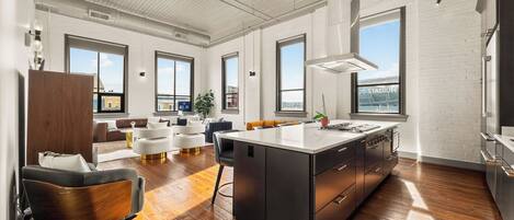 Luxury-Apartment, Küche, Stadtblick | Eigene Küche