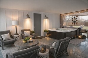 Interior - Wine Retreat • Hot Tub • Mini Farm • Yard Oasis (Templeton)