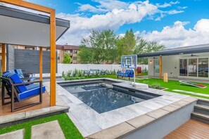 Pool - Modern  dwn twn 3BR/3BR W/ pool & spa (Phoenix)
