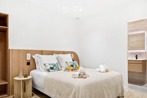2 slaapkamers, een strijkplank/strijkijzer, internet