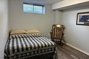 2 Schlafzimmer, Bügeleisen/Bügelbrett, WLAN, Bettwäsche
