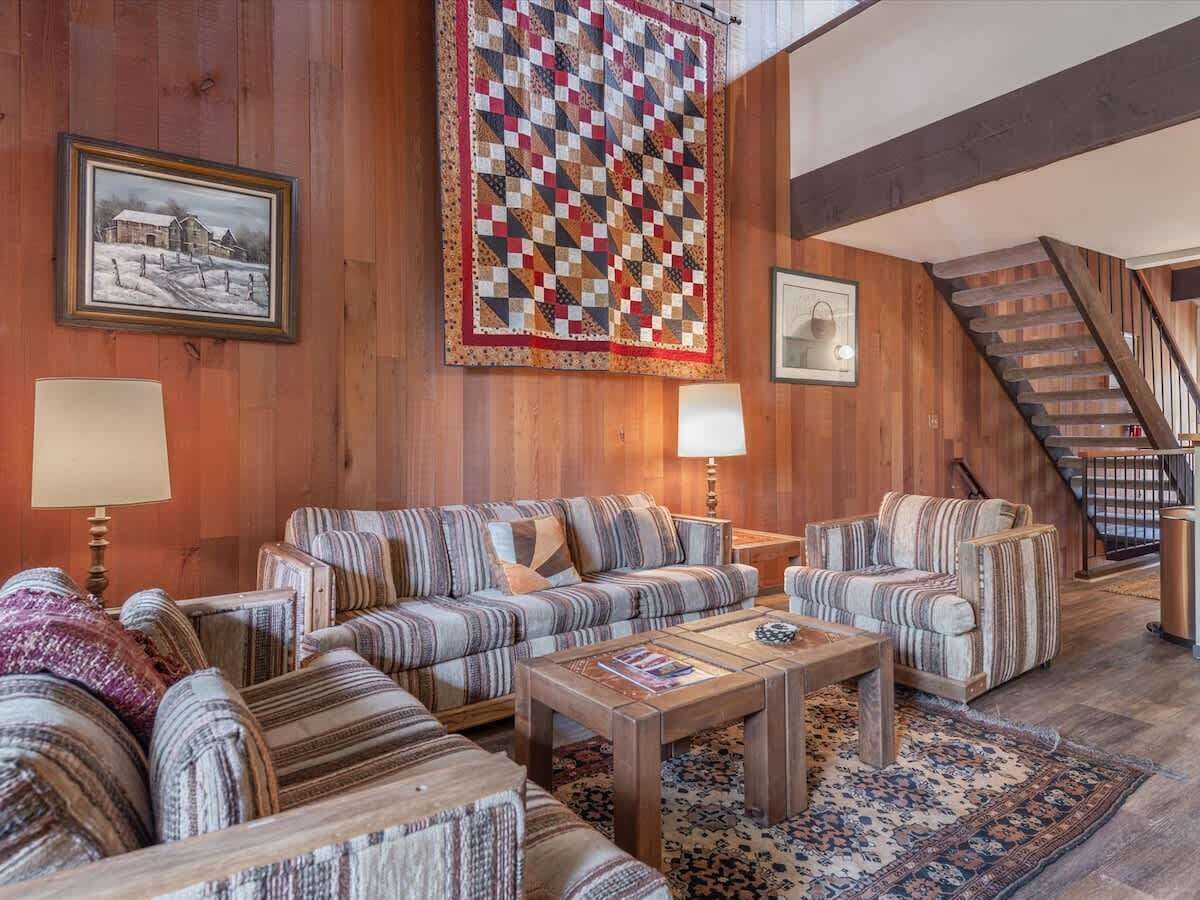 Family-friendly Retro Townhouse 1 Mile From Lake - Kings Beach, CA