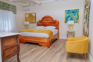 Comfort Studio Suite, Non Smoking - Royale Jazz Hotel (Kingston)