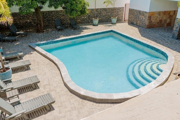 Pool - Royale Jazz Hotel (Kingston)