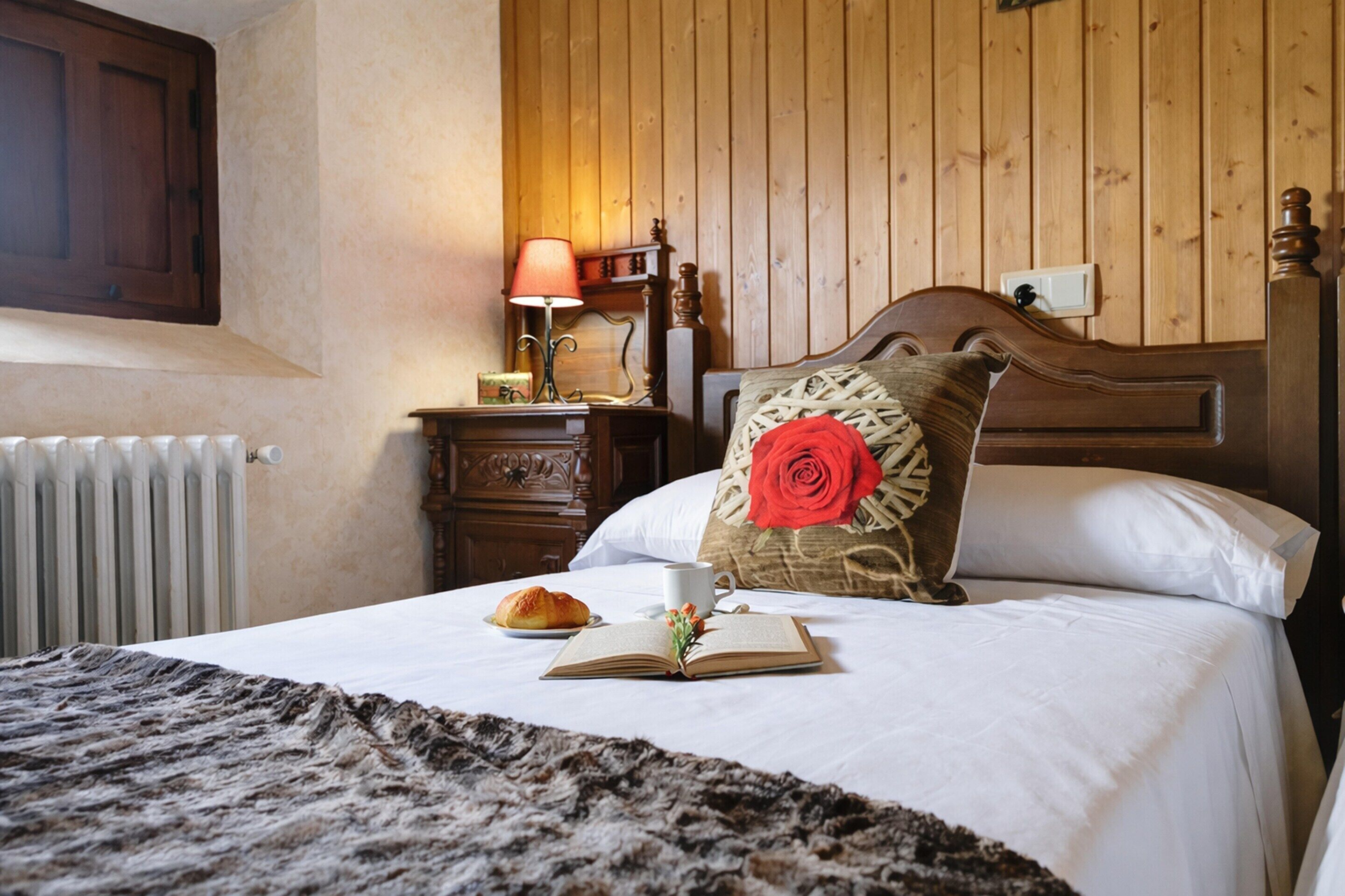 Cottage | 5 bedrooms, bed sheets