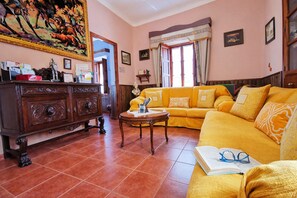 Cottage | Living room