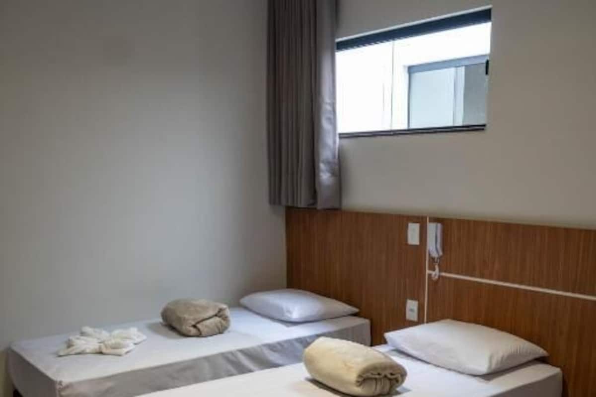 Exclusive Triple Room | Free WiFi, bed sheets