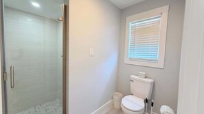 Shower, hair dryer - Sun-Joy Getaway #5 | Near Boardwalk, Walk to Beach (Myrtle Beach)