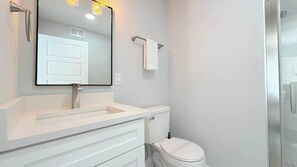 Shower, hair dryer - Sun-Joy Stay #10 | 5-Min Walk to Beach (Myrtle Beach)