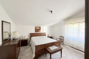 Room - K07 - Castelfidardo, cozy three-room apartment with large terrace (Castelfidardo)