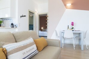 Living area - Nadì Home with sea view in Pesaro by Yohome (Pesaro)