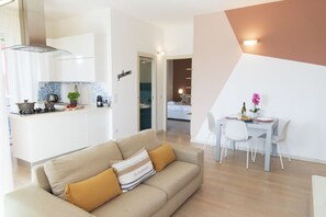 Living area - Nadì Home with sea view in Pesaro by Yohome (Pesaro)