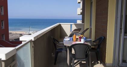 Nadì Home with sea view in Pesaro by Yohome