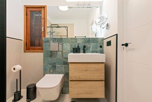 Hair dryer, towels - Montesol 1BR • AC - Walk to Siam Park & Beach (Costa Adeje)