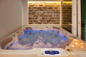 Interior - Villa Antea - Five Bedroom Villa, Sleeps 12 (Bol)