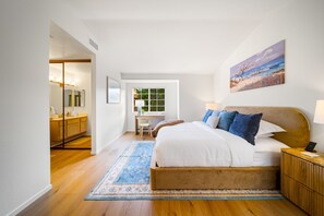 2 bedrooms, desk, iron/ironing board, WiFi - Carmel Valley Gem - Pool, Tennis & Garage (San Diego)