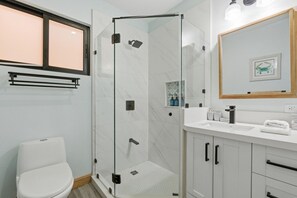 Bathroom - Two bedroom  in Costa Rica, Tamarindo (Tamarindo)