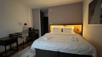 Deluxe Double Room, Balcony, Hill View | In-room safe, blackout drapes, iron/ironing board, free WiFi