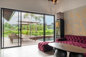 TV, offices - Rocca Bella Villa 1 in Canggu (Canggu)