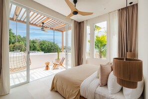Desk, free WiFi, bed sheets - Tomar El Sol in South Kuta (South Kuta)