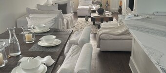 Charming 3-bedroom house in Yonkers with cool vibes and AC