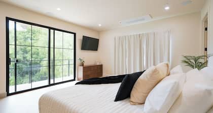 Spacious 4-bedroom house in fantastic San Pedro with AC