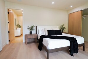 4 habitaciones, tabla de planchar con plancha y wifi 