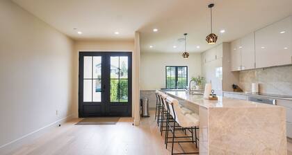 Spacious 4-bedroom house in fantastic San Pedro with AC