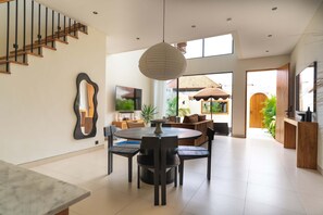 Dining - Villa Santai Santai in Kuta Utara (Kuta Utara)
