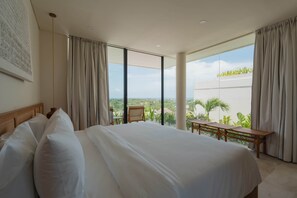 Travel cot, free WiFi, bed sheets - Villa Beyond  Seashell (South Kuta)