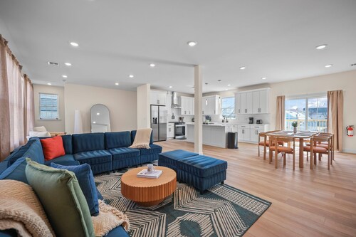 Coastal Escape - New Build w/ Patio & Yard