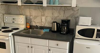 Unit 11 Retreat | Near Beach | Fire Pit & BBQ