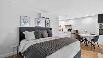 1 chambre, fer et planche à repasser, Wi-Fi, draps fournis