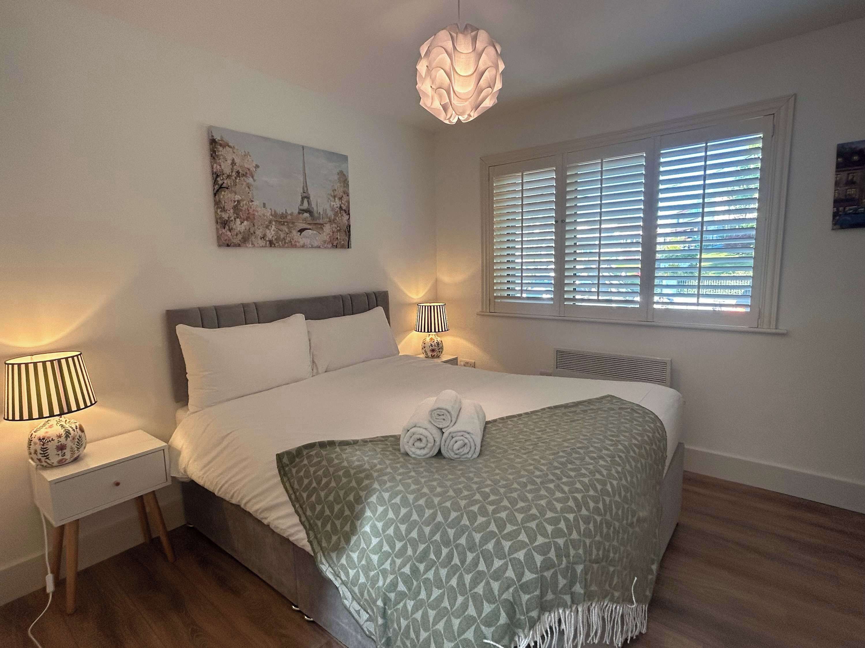 2 bedrooms, iron/ironing board, travel cot, WiFi