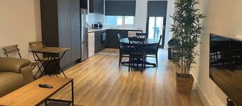 Apt 3 Silver Spruce - Killarney Town Free Parking