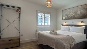 1 bedroom, iron/ironing board, travel cot, WiFi