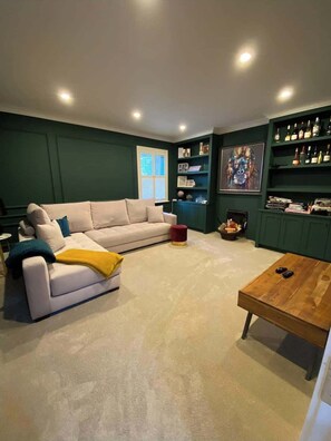 TV, offices